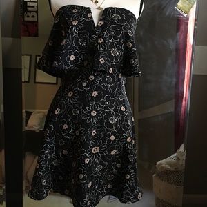 J.O.A Los Angeles Navy blue floral mini strapless dress